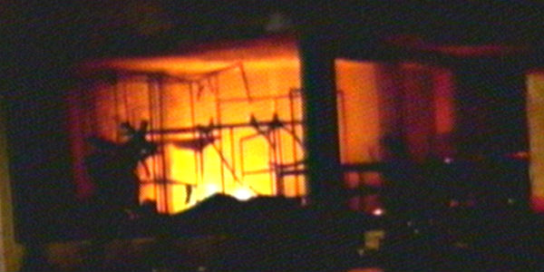 Fuego consumió los cuatro pisos de la pollería Norky’s de Comas
