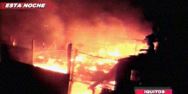 Iquitos: incendio arrasa con más de 20 casas en Barrio de Belén