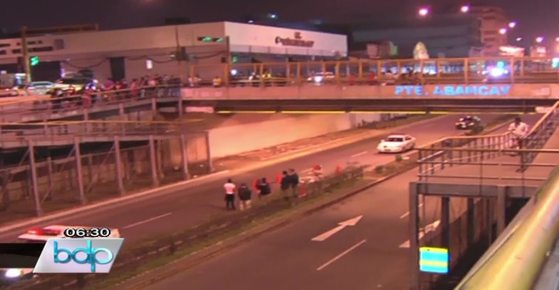 Hombre se suicidó tirándose del puente Abancay en Vía Expresa Grau