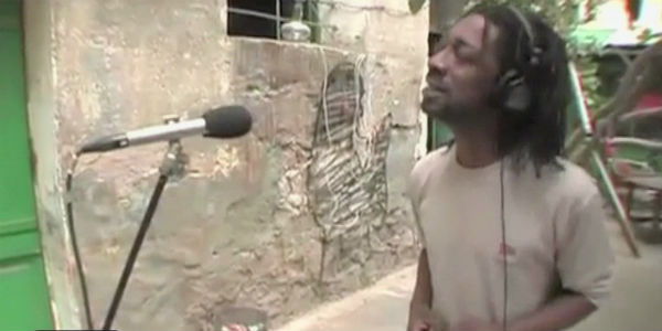Músicos callejeros de todo el mundo se unieron para cantar ‘Stand by Me’