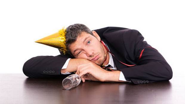 Remedios para curar la resaca después de la fiesta de Año Nuevo