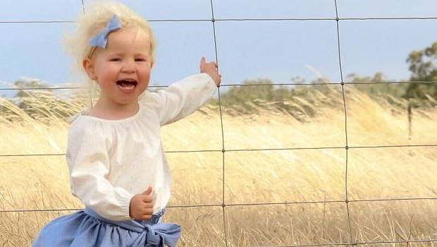 Mujer descubre que su hija estuvo a punto de morir por tomarse esta foto