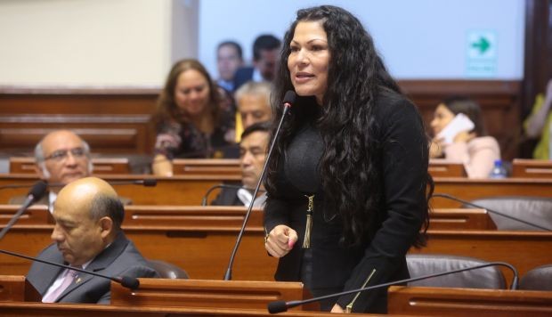 Yesenia Ponce: aprueban levantarle inmunidad parlamentaria