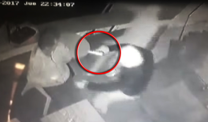 Chorrillos: delincuentes encapuchados asaltan a clientes de bar