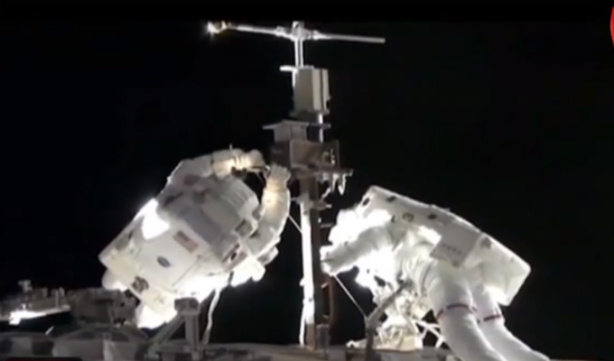 Científicos alertan sobre existencia de virus extraterrestres en viajes espaciales