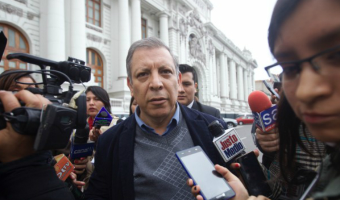 Marco Arana y delegación de Venezuela protagonizan incidente en Congreso