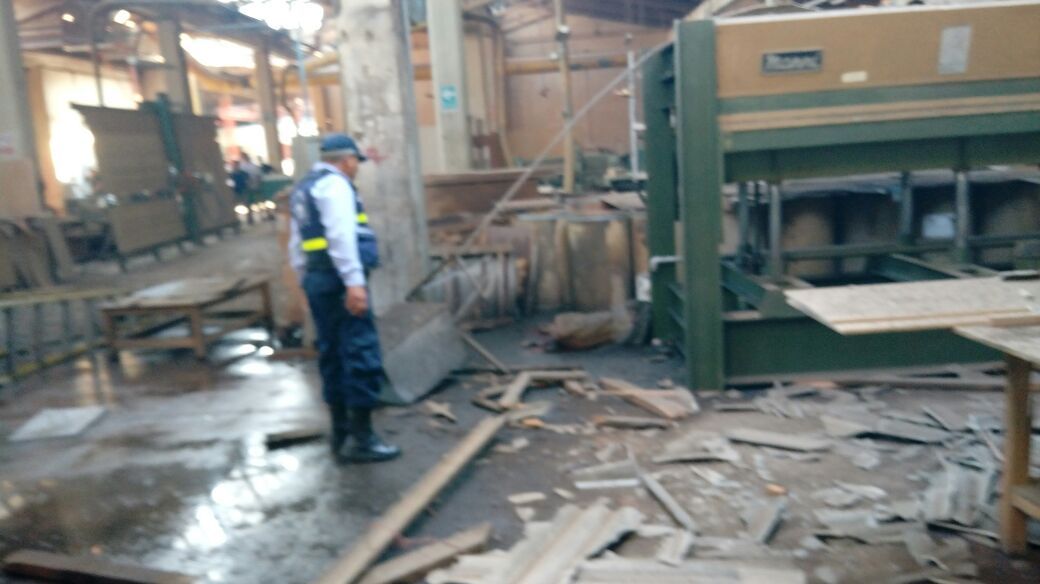 Ate: explosión en fábrica deja un muerto y 2 obreros mutilados