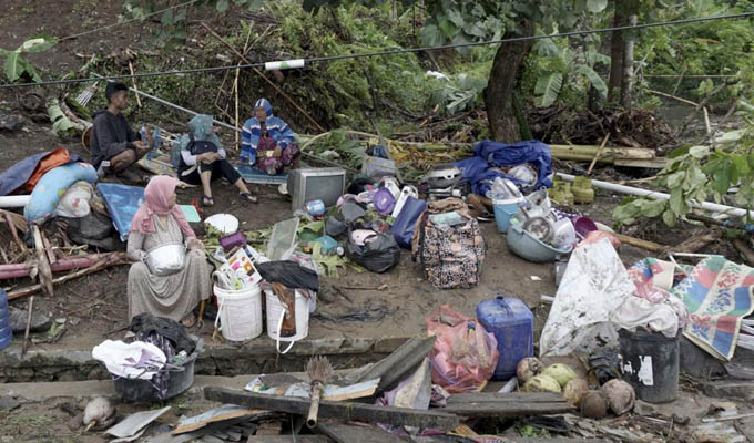 Indonesia: se intensifica búsqueda de sobrevivientes de tsunami