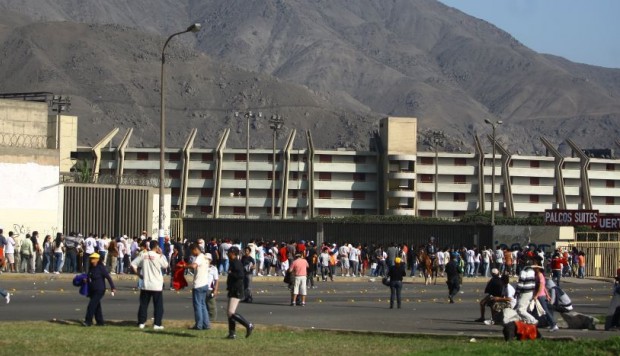 Alcalde de La Molina recibe amenazas tras pedir suspensión de partidos en Monumental
