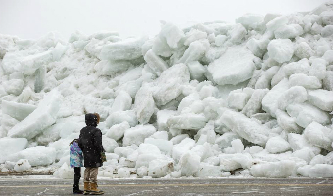 Canadá: bajas temperaturas generaron tsunami de hielo