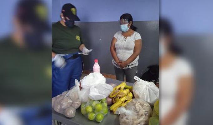 Arequipa: camuflada entre frutas, mujer intentó ingresar sustancia ilícita a centro carcelario - Vimarsana News