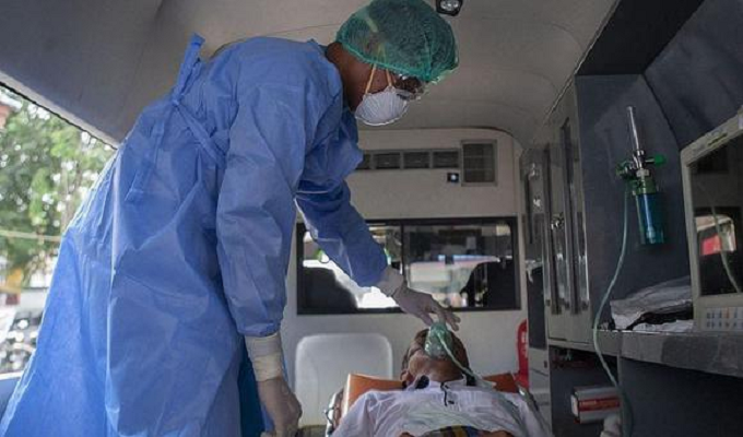 Iquitos: 10 de 12 pacientes hospitalizados en UCI no se vacunaron - Vimarsana News