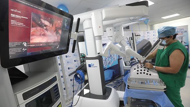 Perú inaugura era de cirugía robótica: un nuevo comienzo para la salud pública