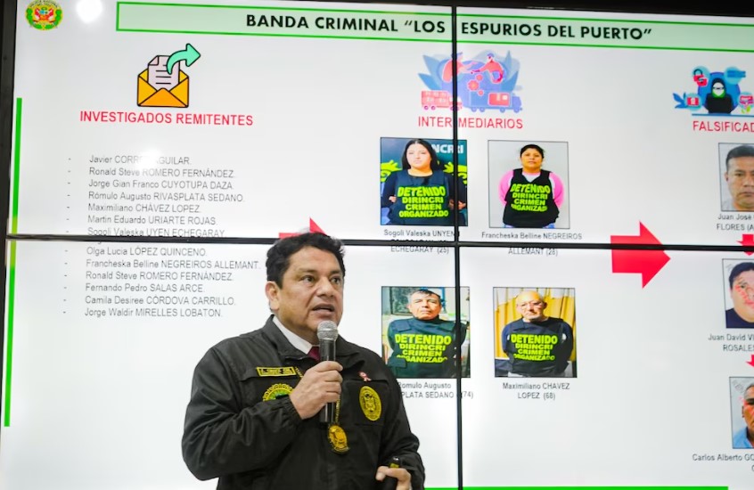 Cae banda que falsificaba pasaportes para mafias extranjeras