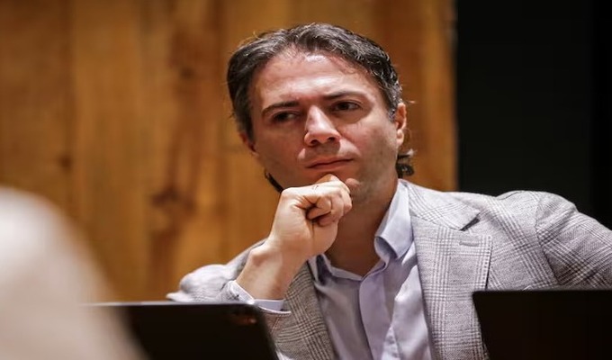 ¿Quién es Daniel Quintero y por qué izó la bandera de Colombia en Santa Rosa de Loreto?