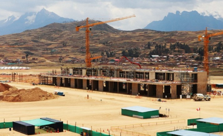 Contraloría demanda a exministros por millonaria pérdida en caso del Aeropuerto Chinchero