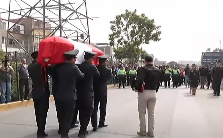 PNP realiza honores a suboficial asesinado por delincuentes en Los Olivos