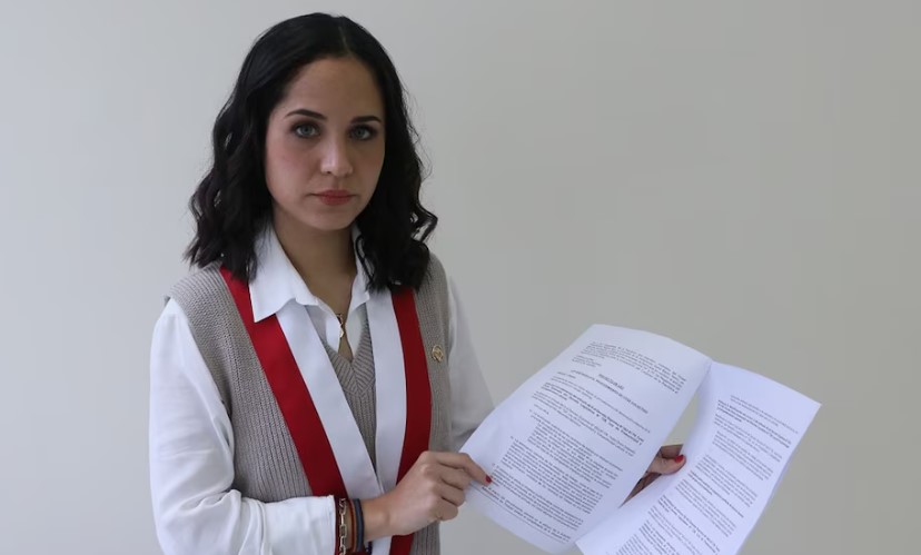 Sigrid Bazán propone impuesto a bienes de lujo para aumentar recaudación tributaria