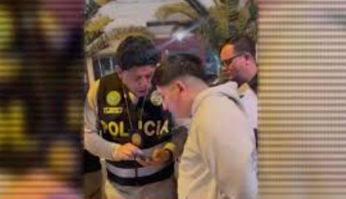 Miraflores: cae banda de falsos taxistas que asaltaba a mujeres en calle de las Pizzas