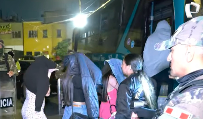 Cercado de Lima: PolicÃa rescata a 60 mujeres vÃctimas de explotación sexual
