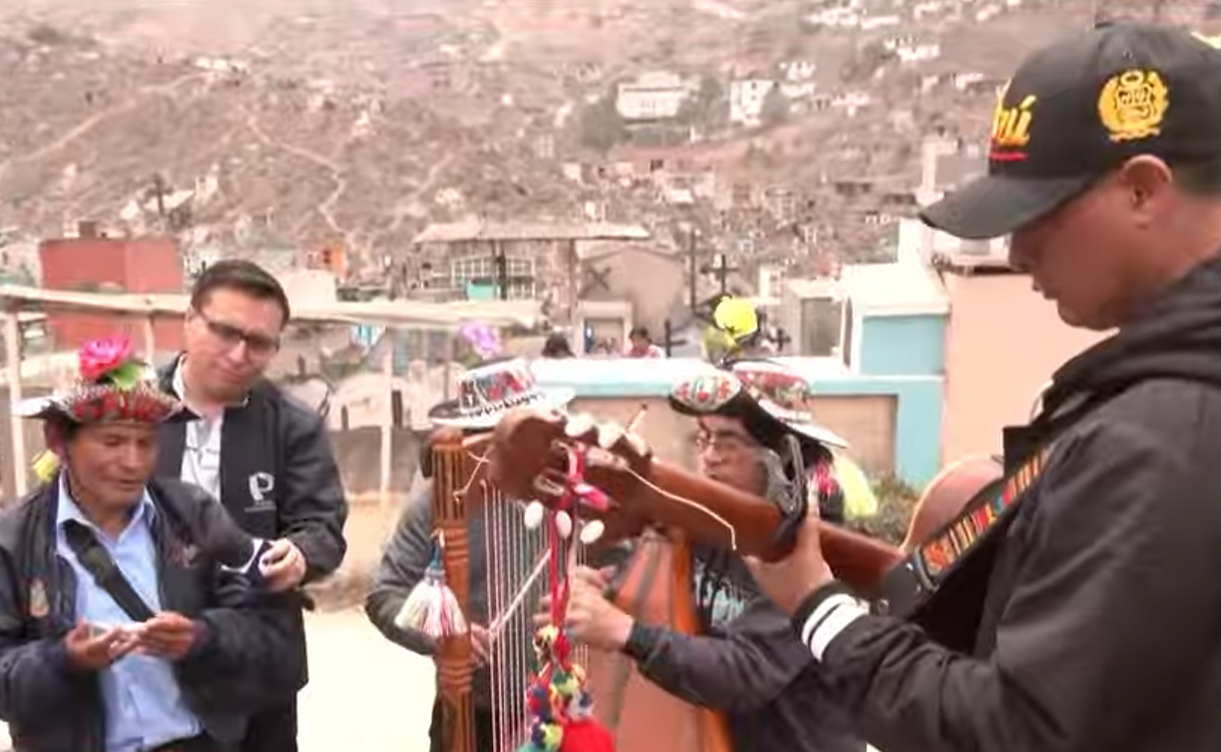 VMT: música y tradición en el cementerio más grande de Latinoamérica