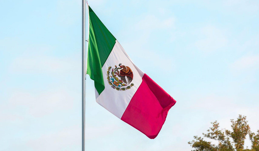 México rechaza decisión del Perú de romper relaciones diplomáticas tras asilo a Betssy Chávez