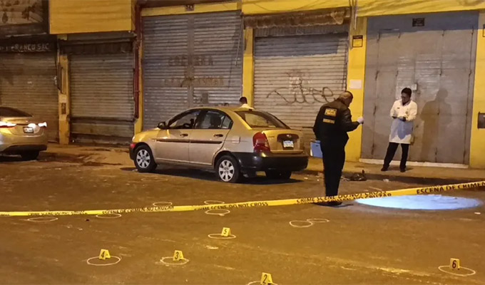 Cercado de Lima: un delincuente herido y otro detenido deja enfrentamiento a balazos con la policía