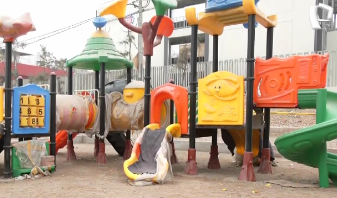 Vecinos de VMT denuncian abandono de juegos infantiles instalados hace tres meses