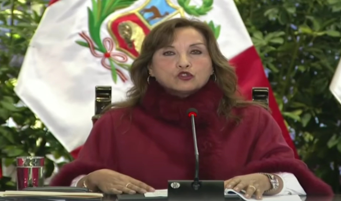 Dina Boluarte reaparece en juicio tras ser vacada: “Me encuentro en paz”
