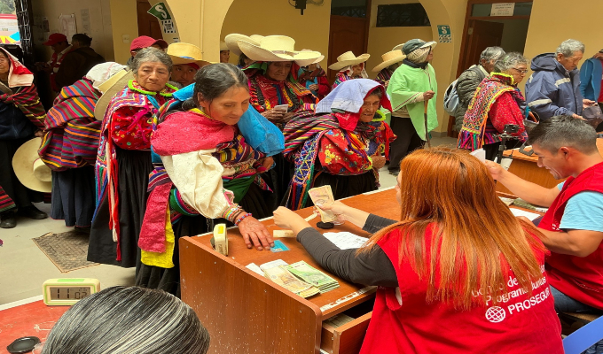 Midis a través de Pensión 65 despliega “carritos y avioncitos pagadores” en 240 localidades alejadas del Perú