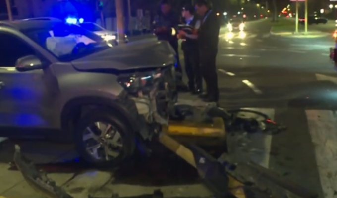 Choque en Javier Prado deja dos semáforos destruidos: conductor sobrevivió de milagro en San isidro