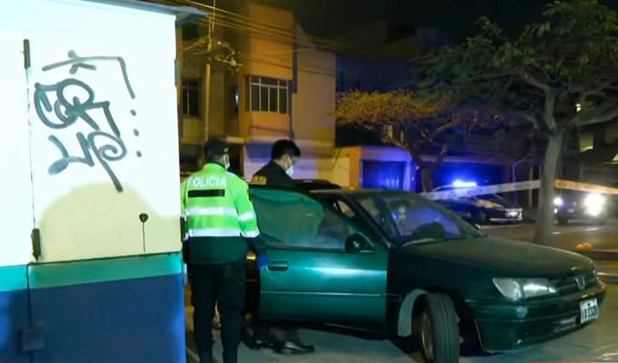 Encuentran cadáver en vehículo abandonado en Surco
