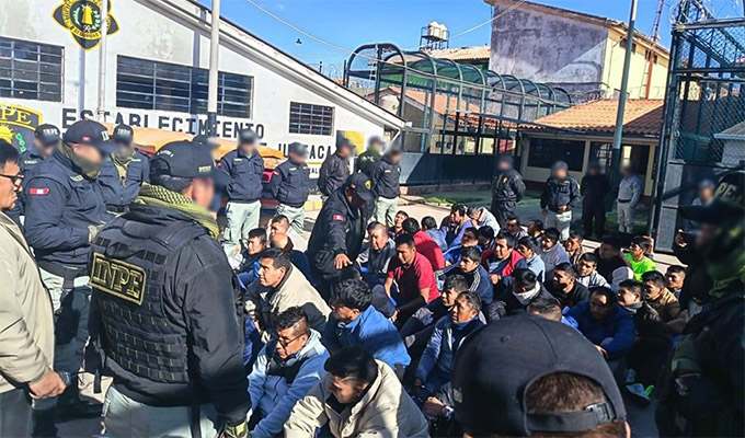INPE continúa con plan de reordenamiento a nivel nacional: trasladan a 145 reos del penal de Juliaca