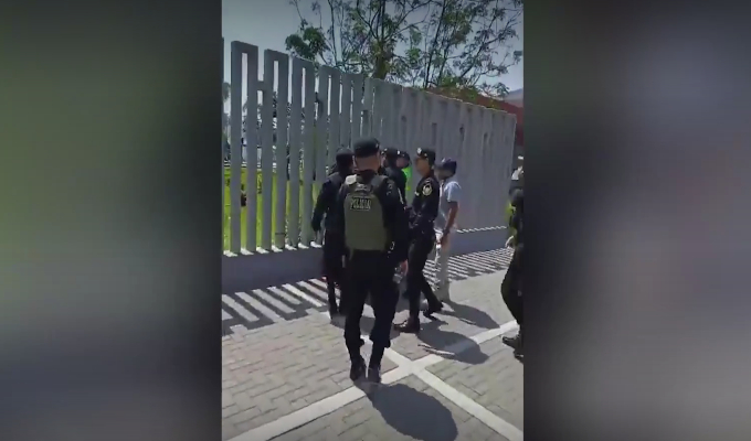 UNMSM: Policías rodean casa de estudios y detienen a estudiante previo a marcha nacional