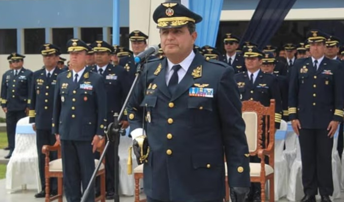 Jerí designa a Víctor Díaz Pacheco como nuevo jefe del Estado Mayor Conjunto de las Fuerzas Armadas