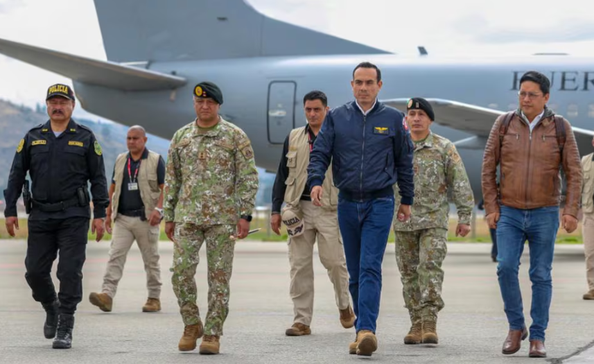 José Jerí llega a Junín en medio de una paralización por demora en carretera JU-103