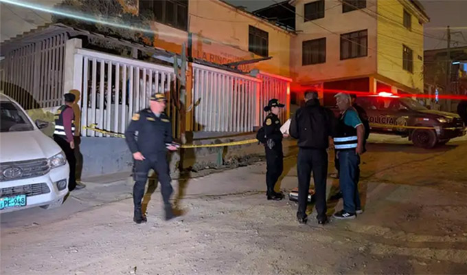 Pasajero es asesinado por error dentro de una combi en SJM: sicarios dispararon contra el chofer