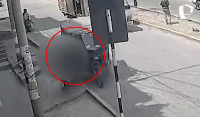 Puente Piedra: vendedor de periódicos muere tras ser arrollado por mototaxi desviada por un camión