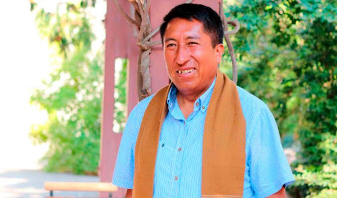 Vicente Alanoca denuncia "racismo" tras ser desplazado como candidato de Venceremos