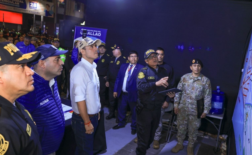 Presidente José Jerí inaugura puesto de comando unificado en el Callao