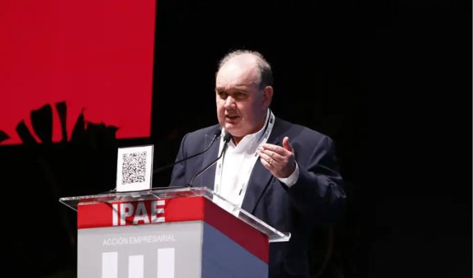 Rafaele López Aliaga propone crear el "Ministerio del Ser Humano"