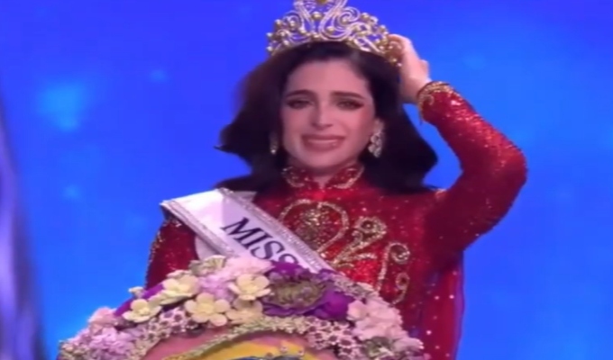 Miss México, Fátima Bosch, es coronada Miss Universo 2025