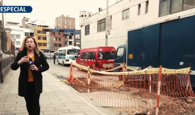 Pistas destruidas en jirón Huanta afectan a miles de conductores y vecinos en Cercado de Lima