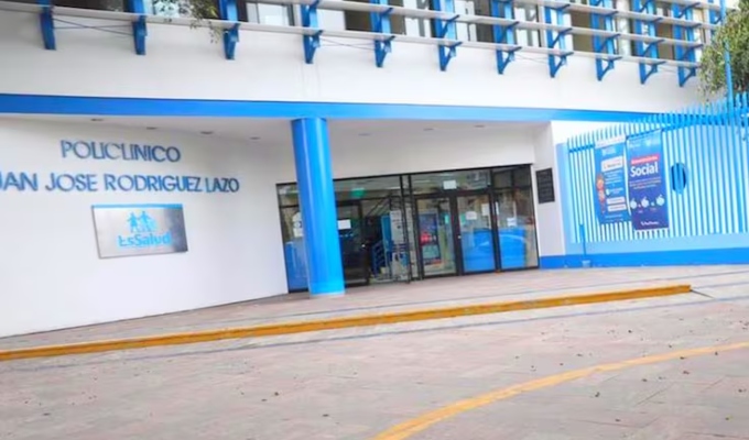 Asegurado de EsSalud denuncia que le entregaron resultados de una ecografía de mamas en lugar de su examen de rodilla