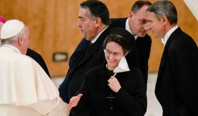 León XIV modifica ley para permitir que una mujer gobierne el Estado Vaticano
