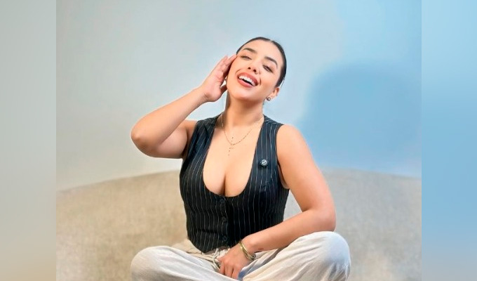 Kate Candela en el ojo de la tormenta: ex director musical revela malos tratos de la salsera