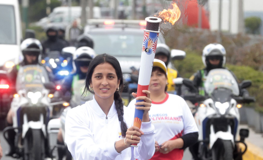 Antorcha recorrió calles de Lima antes de inauguración de Juegos Bolivarianos