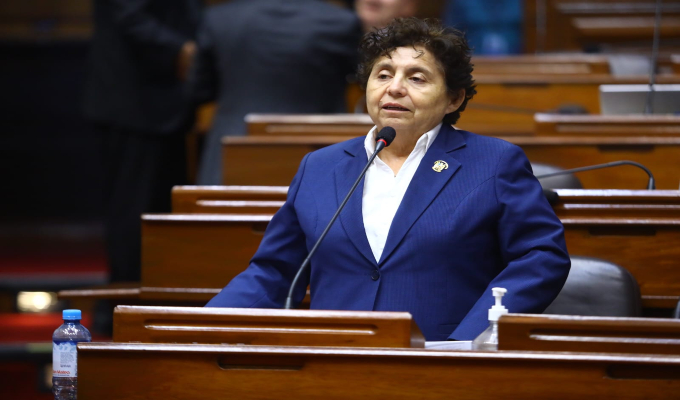 Congreso: Ética recomienda suspender a Susel Paredes por uso de baños por personas transgéneros