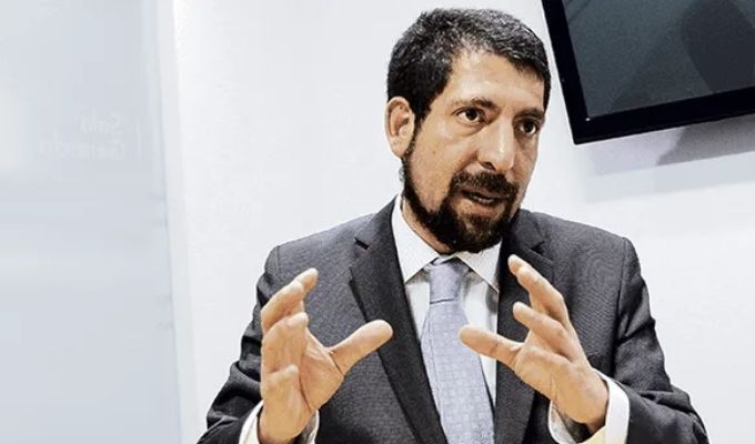 Periodista de Cusco a Raúl Noblecilla: “No me vas a venir a atarantar con tus discursos”