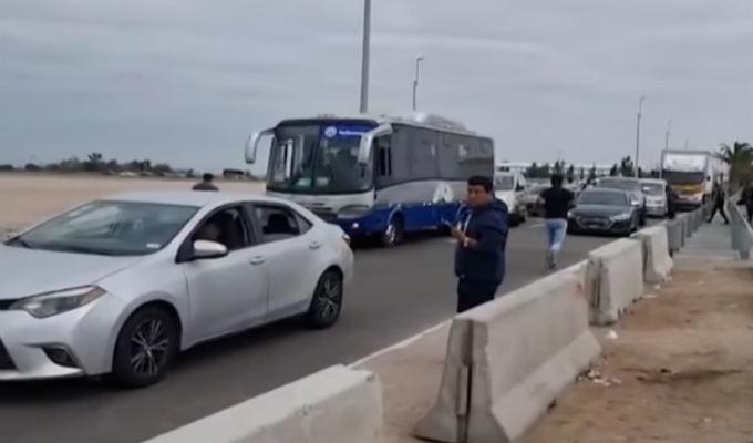 Tacna: liberan vía internacional Perú-Chile tras bloqueo de migrantes